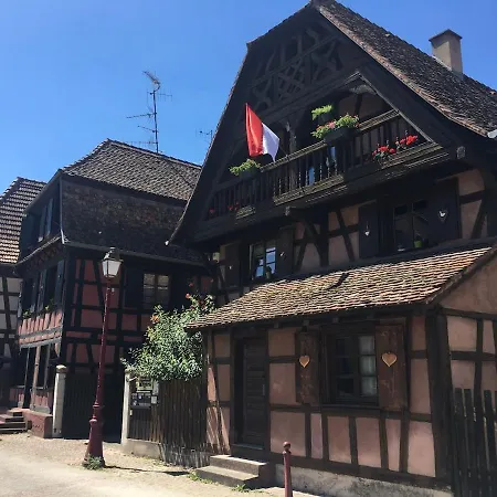 De Caractere Au Calme , Proche Quartier Historique, Au Merlenchanteur Bed & Breakfast 3*