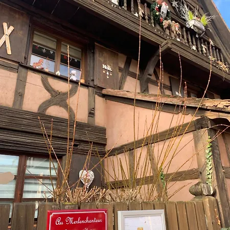 Nocleg ze śniadaniem De Caractere Au Calme , Proche Quartier Historique, Au Merlenchanteur