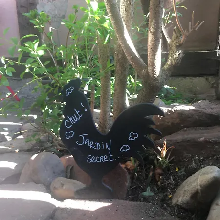 De Caractere Au Calme , Proche Quartier Historique, Au Merlenchanteur Bed & Breakfast 3*