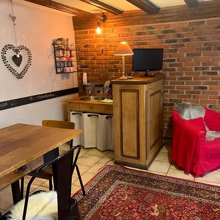 De Caractere Au Calme , Proche Quartier Historique, Au Merlenchanteur Bed & Breakfast 3*