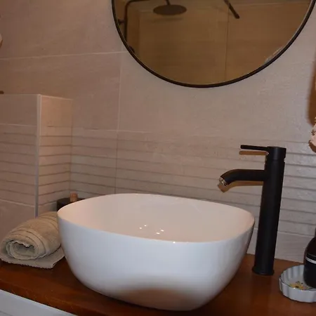 De Caractere Au Calme , Proche Quartier Historique, Au Merlenchanteur Schiltigheim